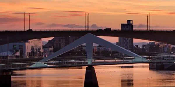 View of Tradeston bridge at dusk.