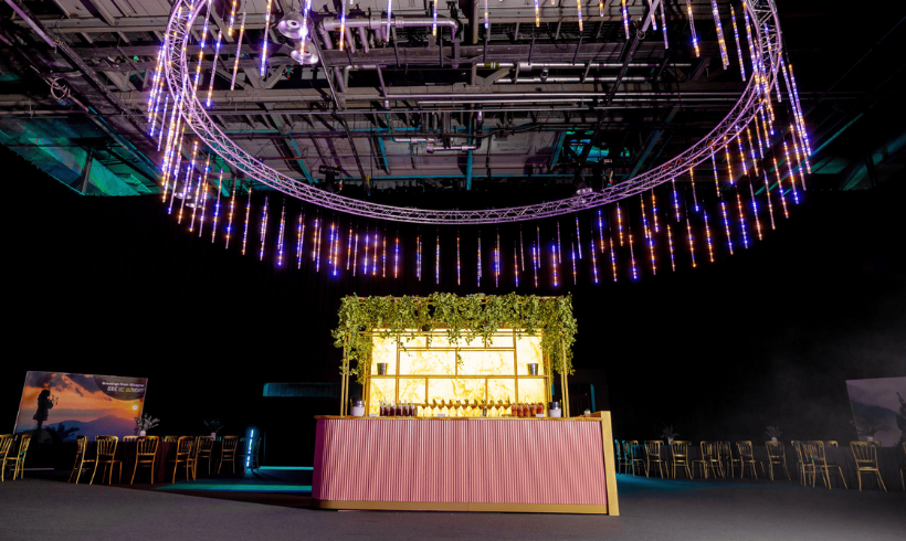 hall 2 with bar and seating